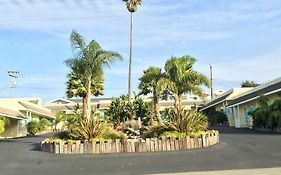 Beach Bungalow Inn & Suites